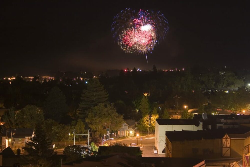 Ashland 4th of july fireworks display at SOU