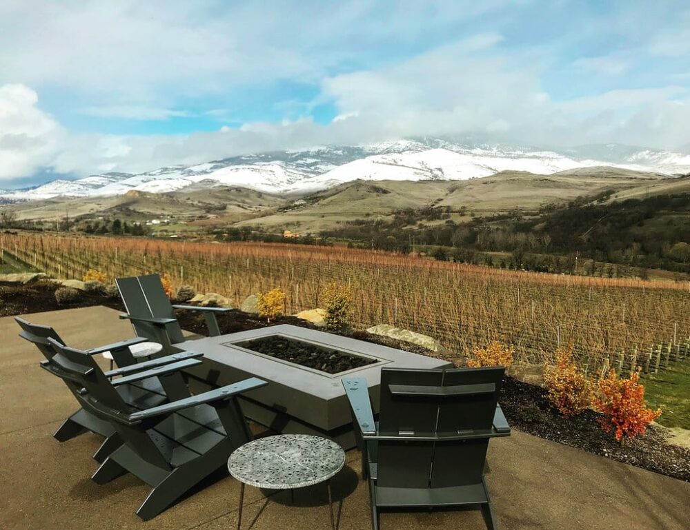 Irvine and Roberts has delicious wine and views of the Rogue Valley